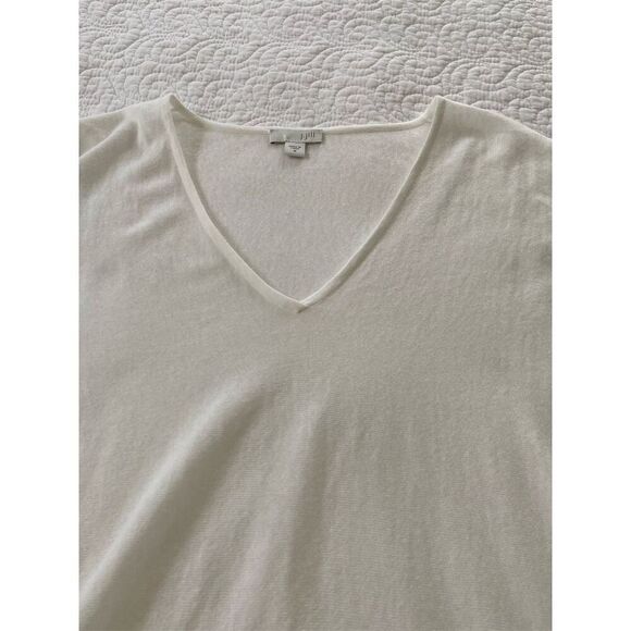 J. Jill White Lightweight V-Neck Knit Top with Roll-Tab Short Sleeves Size M - Picture 6 of 10